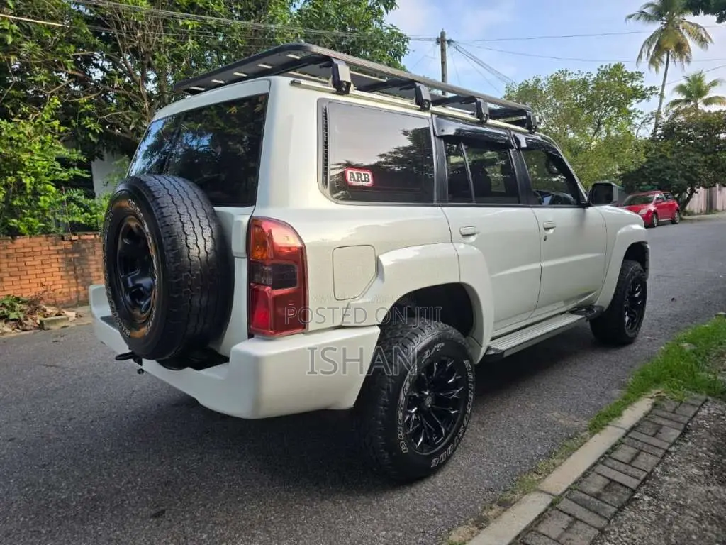 Nissan Patrol Y61 2015 SUV (Used)