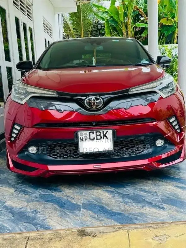 Toyota CHR 2020 SUV (Used)