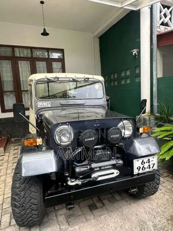 Mitsubishi J24 Safari 1986 SUV (Used)