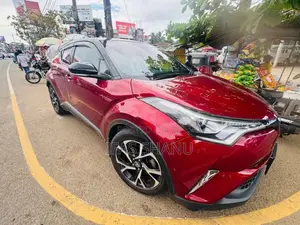 Toyota Chr 2018 SUV (Used)