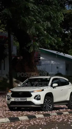 Toyota Taisor 2025 SUV (Used)