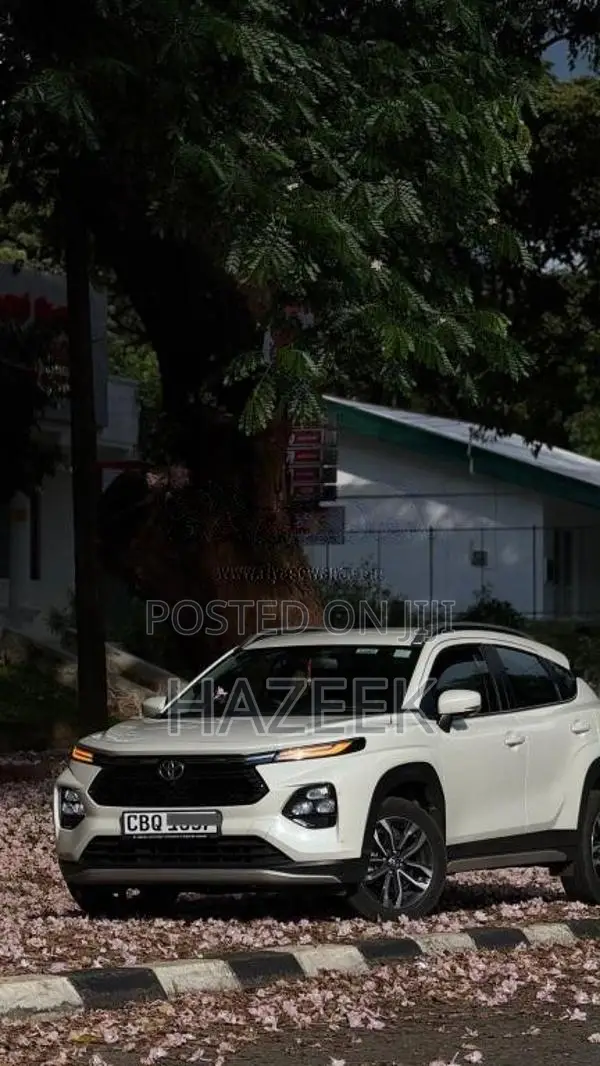 Toyota Taisor 2025 SUV (Used)