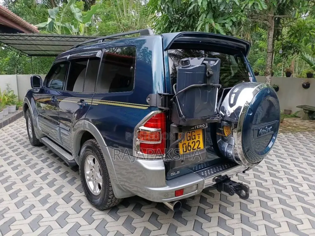 Mitsubishi Montero 2001 SUV (Used)