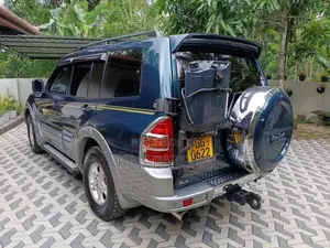 Mitsubishi Montero 2001 SUV (Used)