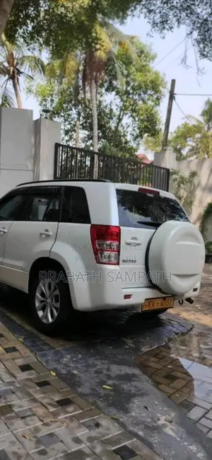 Suzuki Grand Vitara 2013 SUV (Used)