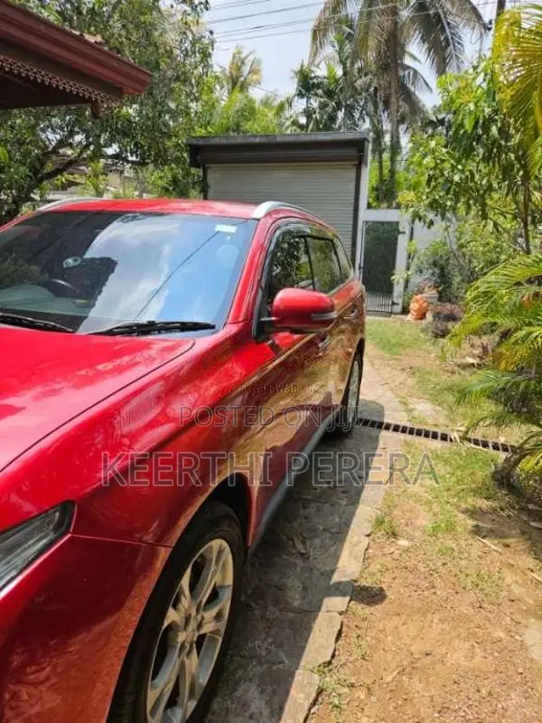 Mitsubishi Outlander 2014 SUV (Used)