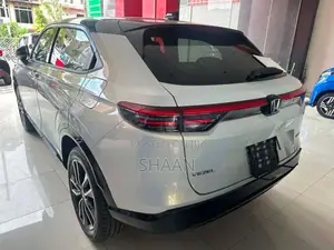 Honda Vezel Z Play Premium 2025 SUV Brand New
