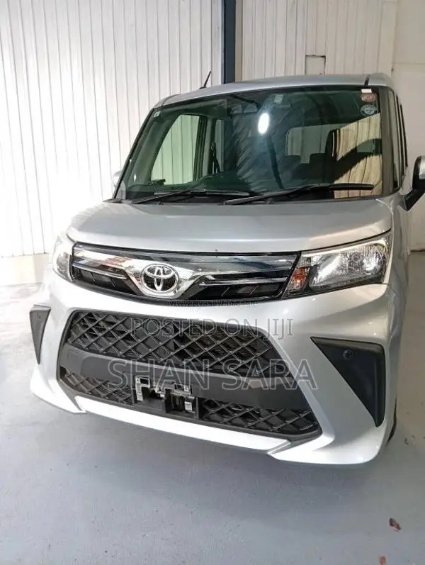 Toyota Roomy X 2023 SUV Unregistered (Recondition)
