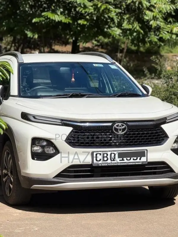 Toyota Taisor 2025 SUV (Used)