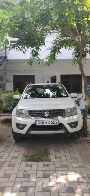 Suzuki Grand Vitara 2013 SUV (Used)
