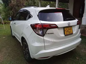 Honda Vezel 2014 SUV (Used)