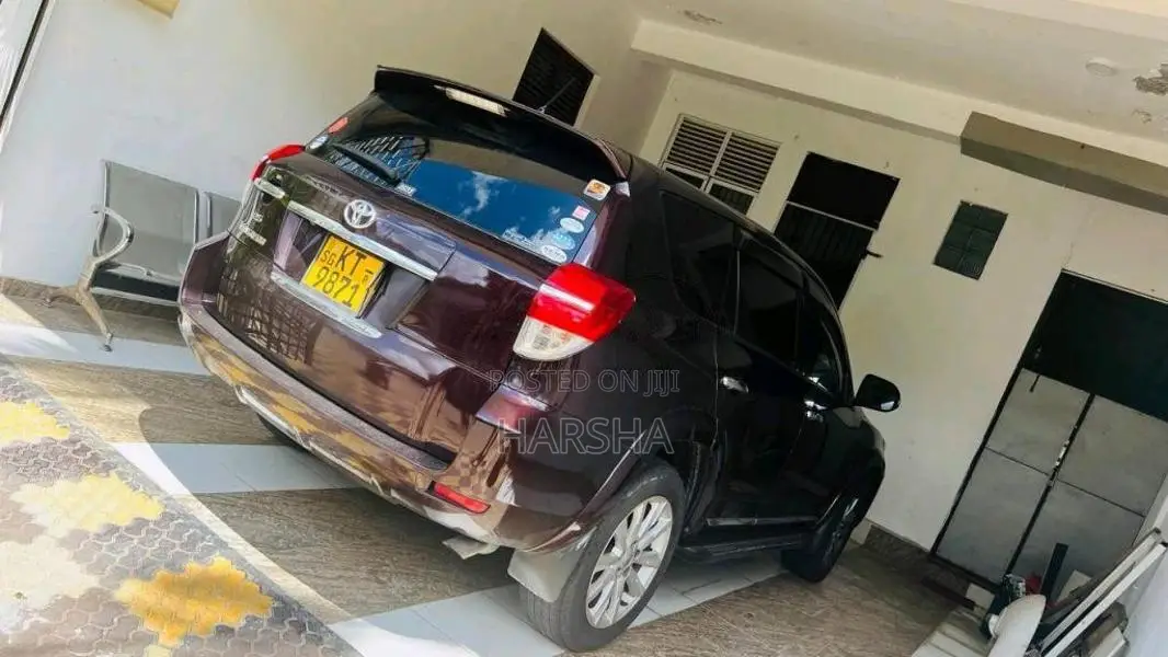 Toyota Vanguard 2012 SUV (Used)