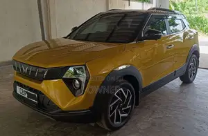 Mahindra XUV 3XO 2025 SUV (Used)