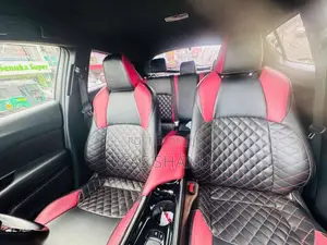 Toyota Chr 2018 SUV (Used)