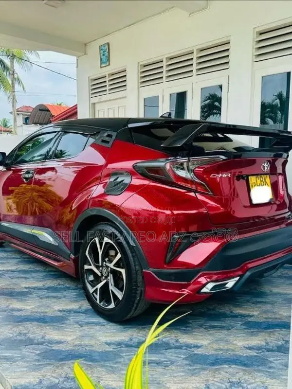 Toyota CHR 2020 SUV (Used)