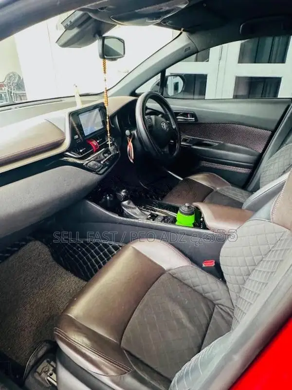Toyota CHR 2020 SUV (Used)