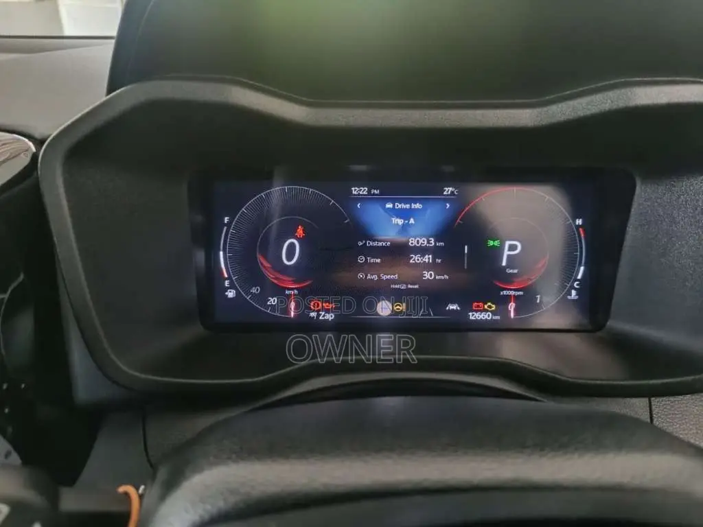 Mahindra XUV 3XO 2025 SUV (Used)
