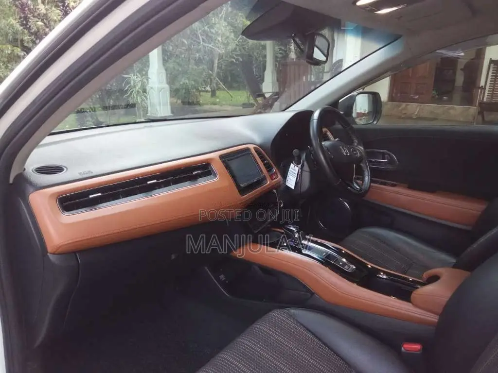 Honda Vezel 2014 SUV (Used)