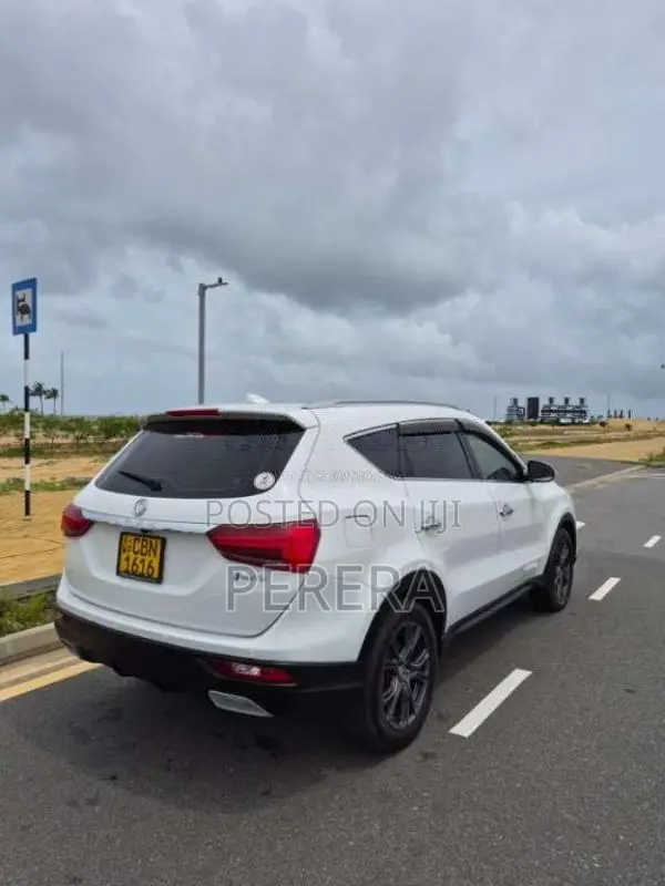 DFSK Glory I-Auto 2022 SUV (Used)