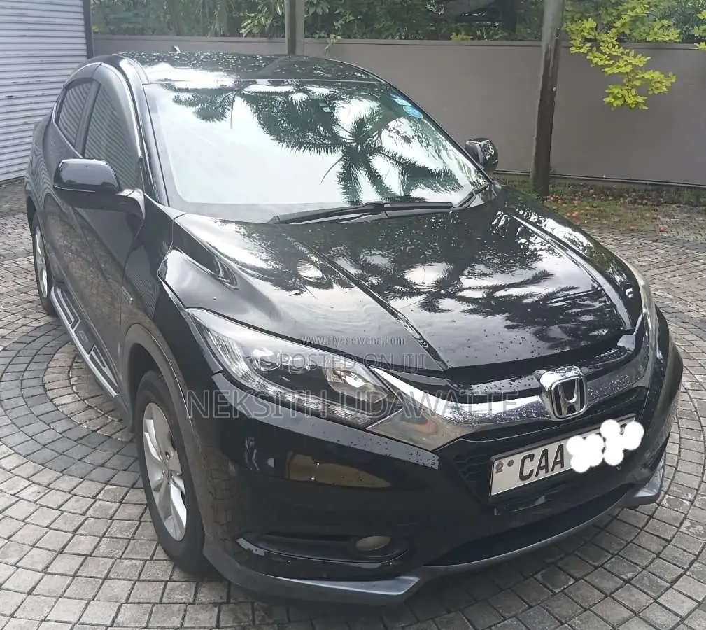 Honda Vezel 2014 SUV (Used)