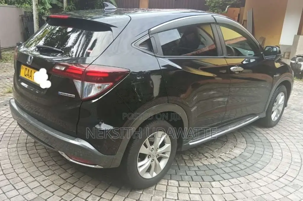 Honda Vezel 2014 SUV (Used)