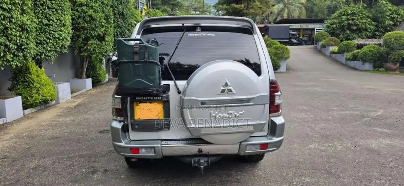 Mitsubishi Montero 2001 SUV (Used)