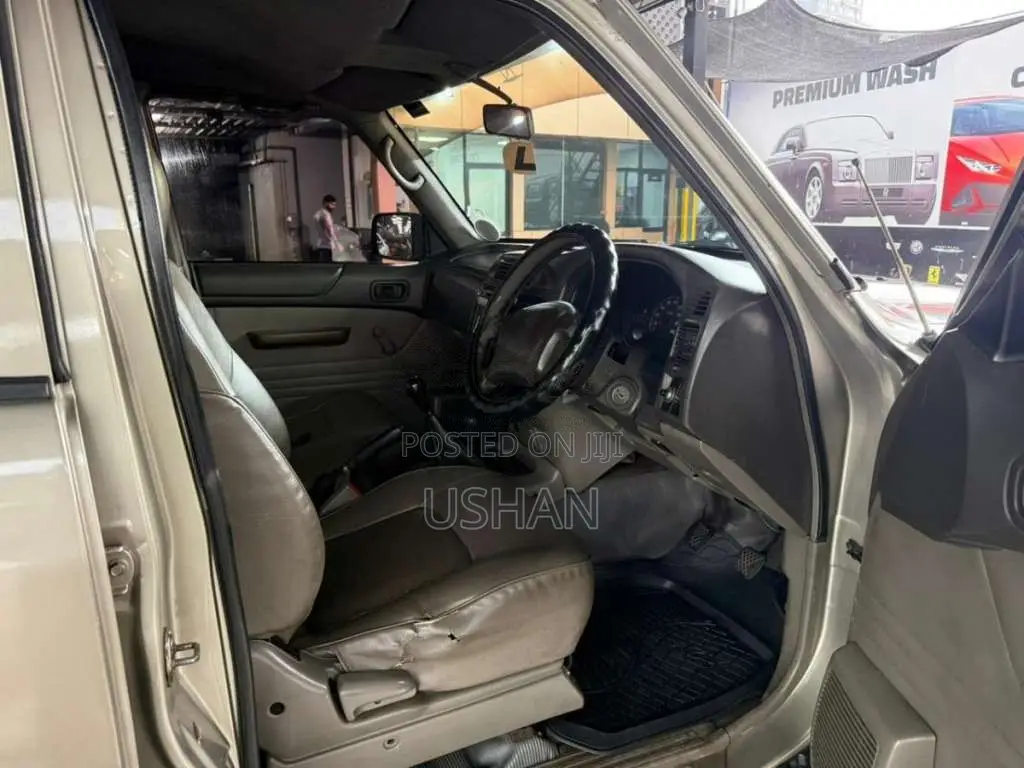 Nissan Patrol 2001 SUV (Used)