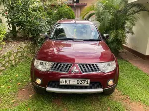 Mitsubishi Montero Sport 2012 SUV (Used)