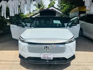 Honda Vezel Z Play 10 Speker Moonroof 2026 SUV Unregistered (Reconditi