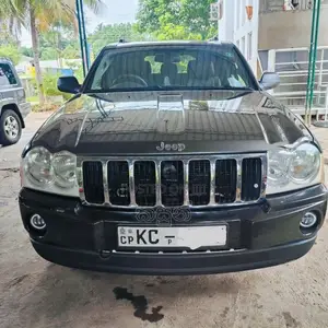 Jeep Grand Cherokee 2005 SUV (Used)