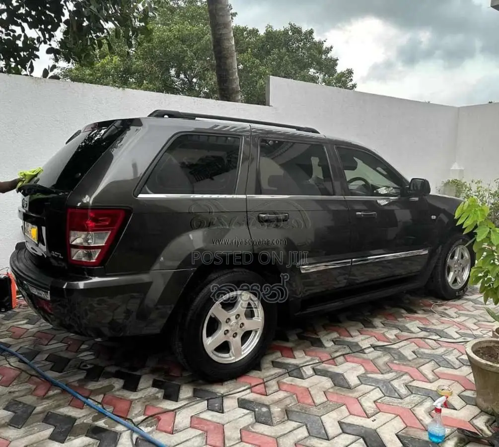 Jeep Grand Cherokee 2005 SUV (Used)