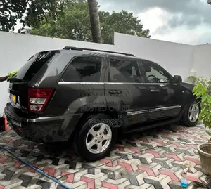 Jeep Grand Cherokee 2005 SUV (Used)