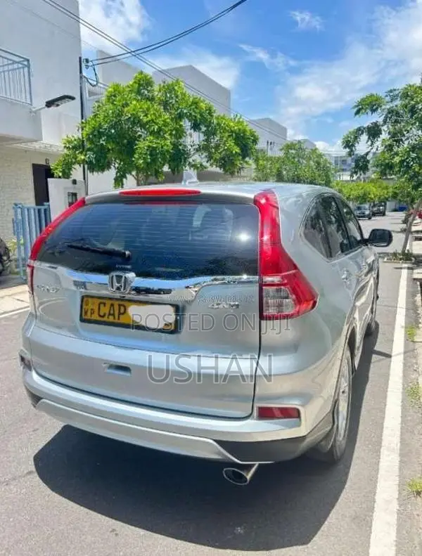 Honda CRV 2015 SUV (Used)