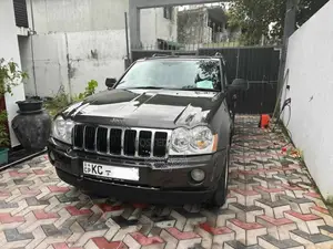 Jeep Grand Cherokee 2005 SUV (Used)