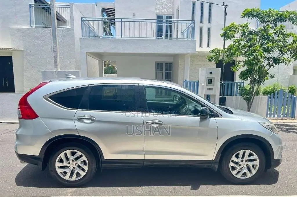 Honda CRV 2015 SUV (Used)