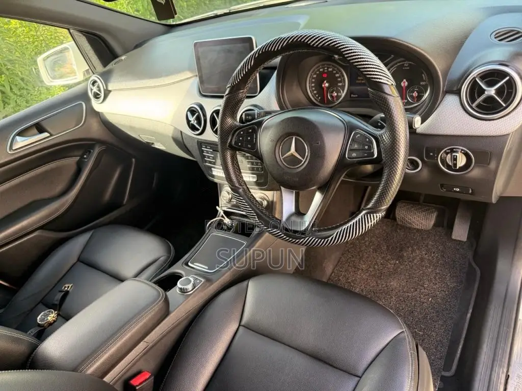 Mercedes-Benz B250e 2015 SUV (Used)