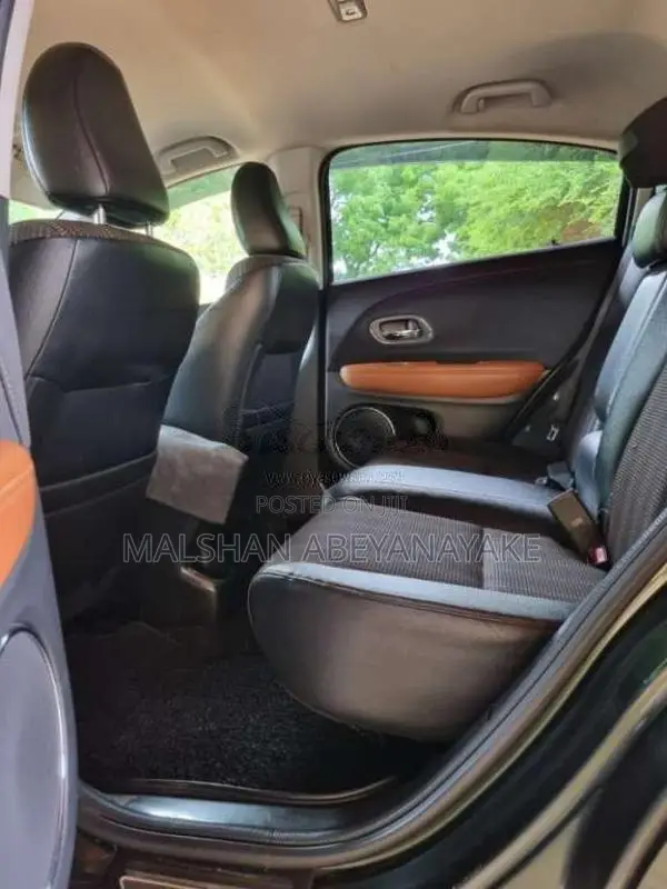 Honda Vezel 2014 SUV (Used)
