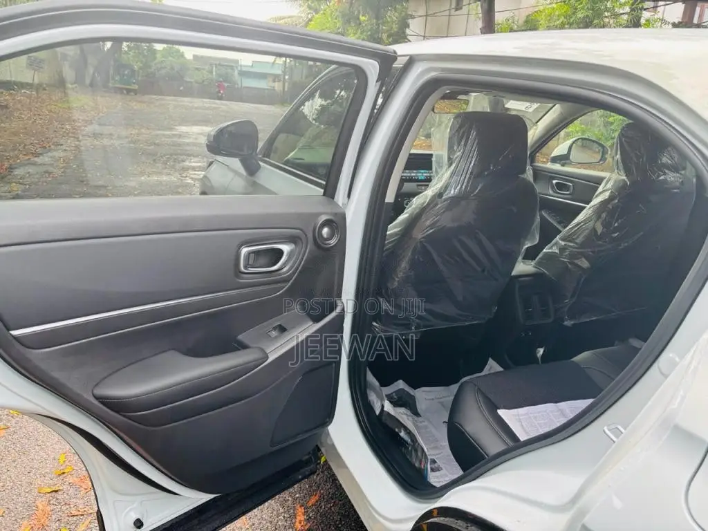 Honda Vezel Z Premium Sunlight 2026 SUV Brand New