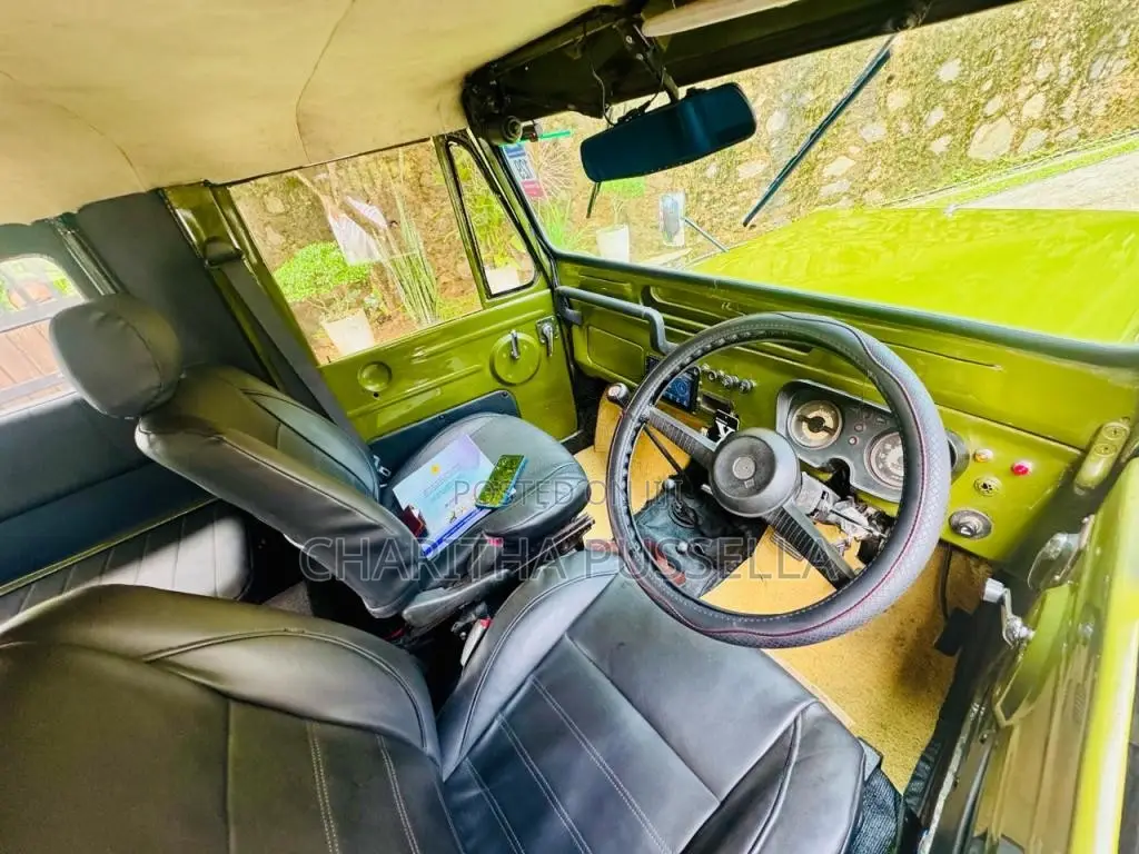 Mitsubishi 4DR5 1980 SUV (Used)