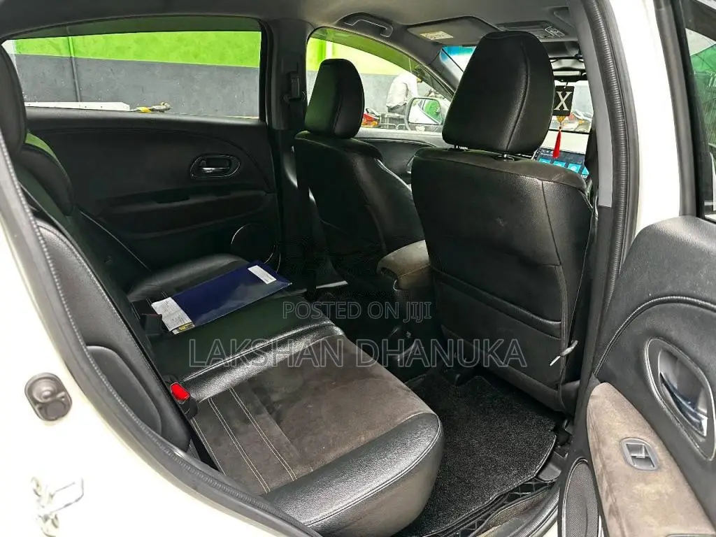 Honda Vezel Rs 2017 SUV (Used)