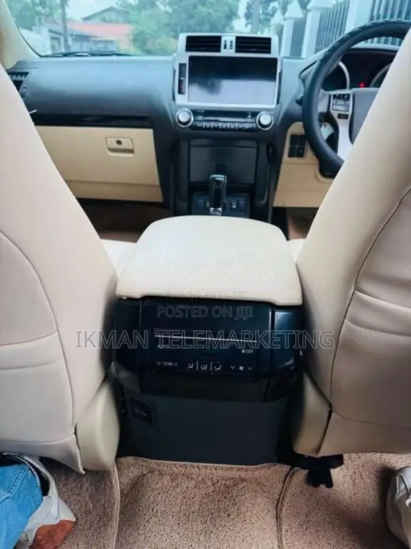 Toyota Prado 2014 SUV (Used)