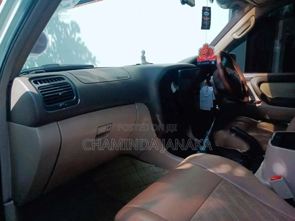 Toyota Land Cruiser 2007 SUV (Used)