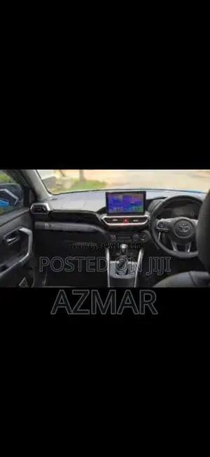 Toyota Raize 2025 SUV (Used)