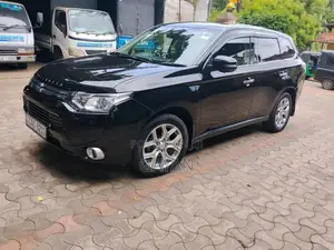 Mitsubishi Outlander 2014 SUV (Used)