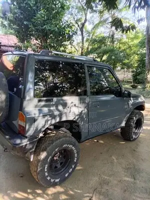 Suzuki Vitara 1990 SUV (Used)