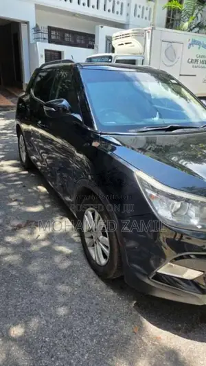 Micro Tivoli 2017 SUV (Used)