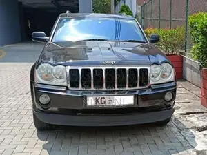 Jeep Grand Cherokee 2005 SUV (Used)