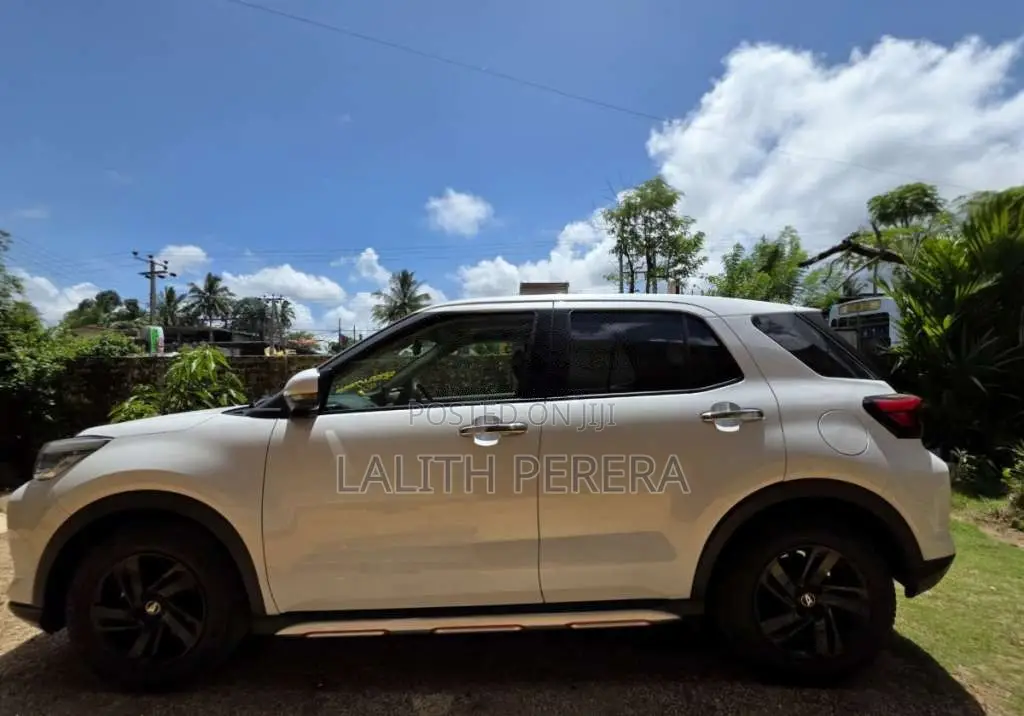 Daihatsu Rocky Premium G 2023 SUV (Used)