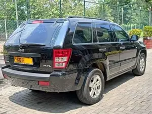 Jeep Grand Cherokee 2005 SUV (Used)