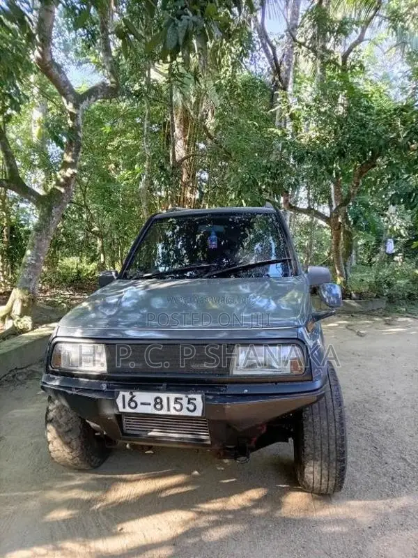 Suzuki Vitara 1990 SUV (Used)
